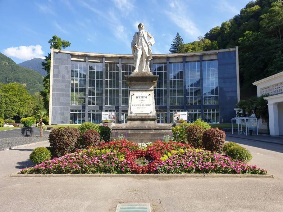 Grand T2 Calme Et Cosy Au « Pyrenees Palace » Bagnères-de-Luchon Esterno foto